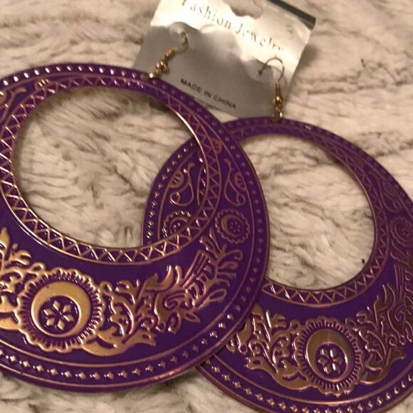 Oversized Purple and Gold Circle Earrings - Picture 4 of 6